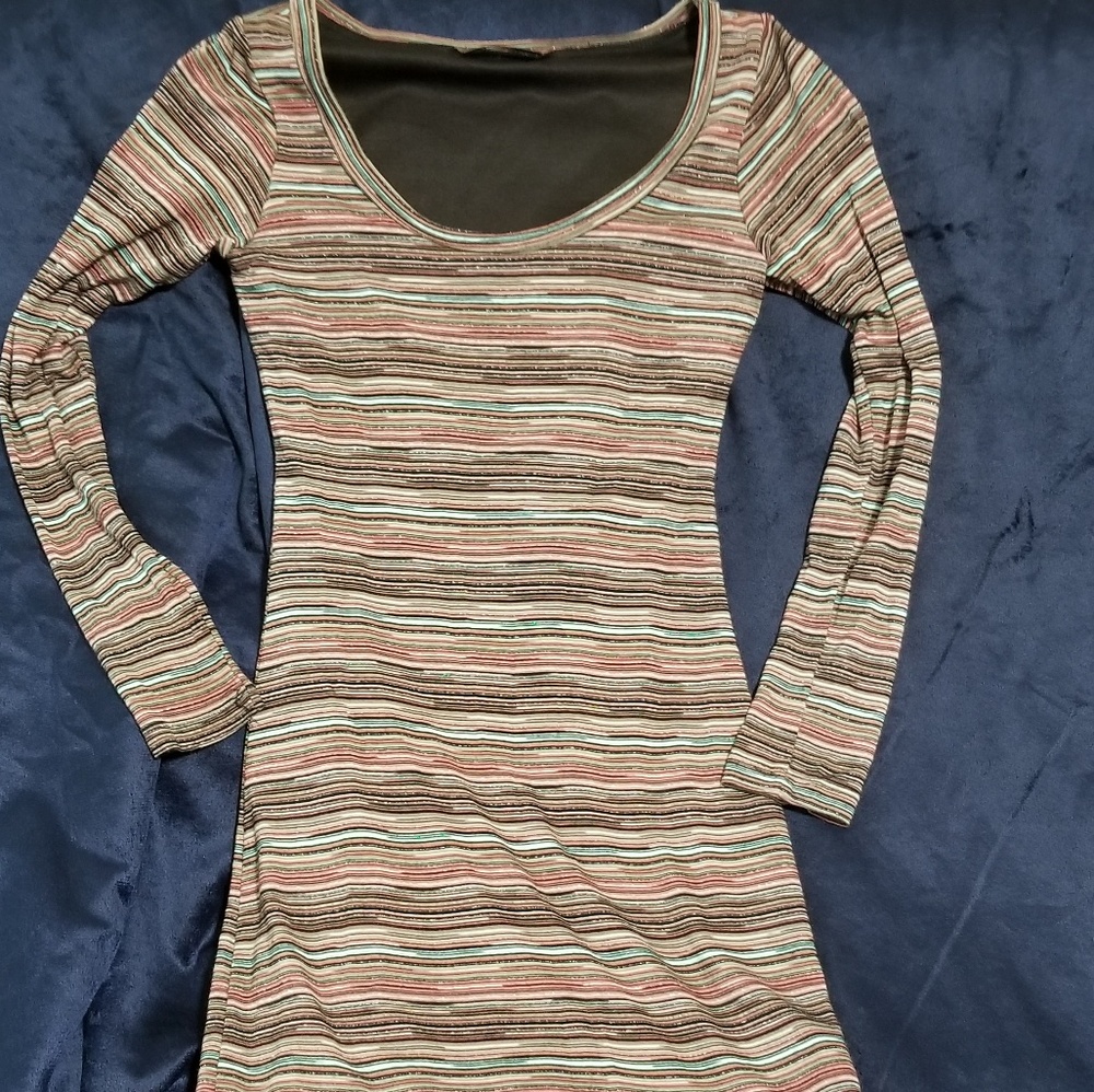 Sexy striped scoop neck dress !